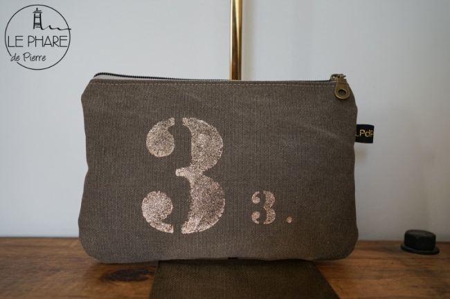 Trousse  