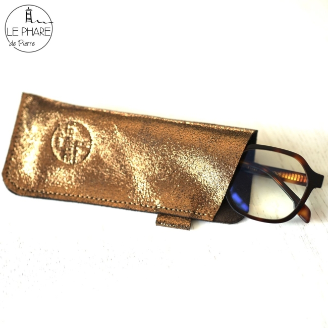 Etui à lunettes en cuir 